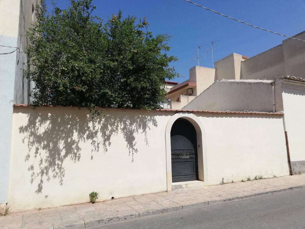 Case Nausica Marina di Ragusa Exterior foto